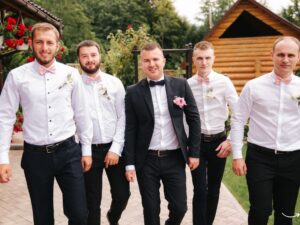 Groomsmen Attire: A Complete Guide to Dressing Your Crew in Style